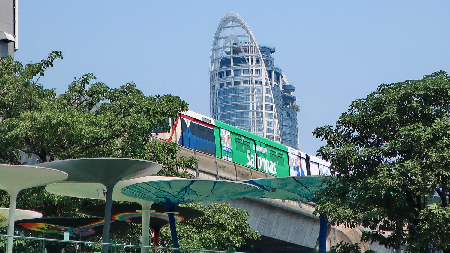 Skytrain close to the Bangkok Art and Culture Center